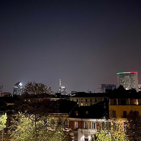 Ampio E Luminoso Bilocale Nel Centro Di Milano Milão Exterior foto